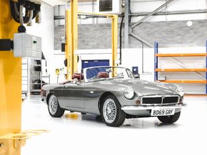 Supporting image for story: RBW EV Roadster is an electric take on the classic MGB