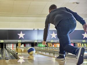 Supporting image for story: Warm weather knocks Hollywood Bowl sales
