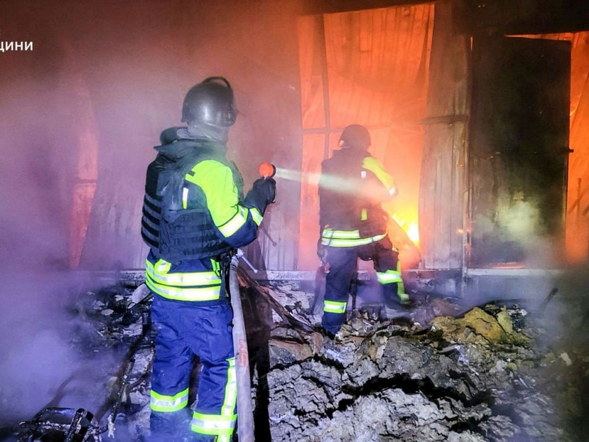 Russia and Ukraine fire drones, missiles and bombs as Zelensky seeks help at UN