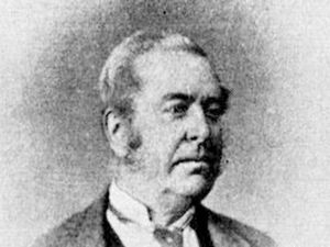 Supporting image for story: Shrewsbury grave restoration is a Shaw thing