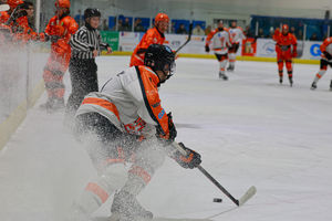 Spray is sent flying in Tigers' home defeat to Sheffield Steeldogs on Sunday night. Pic: Edward Bowen / ebphotography