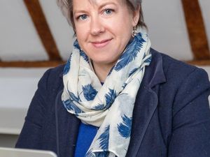 Supporting image for story: 'Be Brand Rich' celebrates one-year anniversary as Amazon Number 1 bestseller