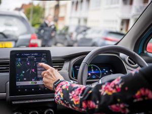 Supporting image for story: EV owners can now view Zap-Map via Apple CarPlay through new service