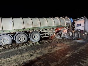 Supporting image for story: Tanker crashes and lands in 'precarious position' in Ellesmere