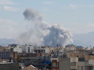 Supporting image for story: Situation in Middle East ‘deeply concerning’, says Angus Robertson