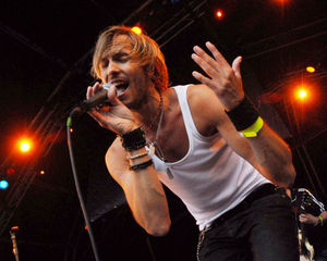 Rick Parfitt Junior warms up the crowd in 2008. Pic: Mark Theisinger