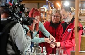  Izzie Balmer with Bargain Hunt team Agnes and Irfan 