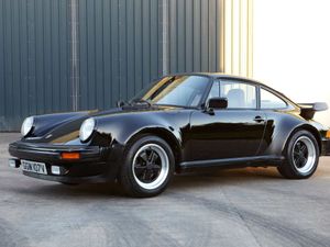 Supporting image for story: ‘Time capsule’ Porsche 911 belonging to legendary Led Zeppelin manager goes up for sale