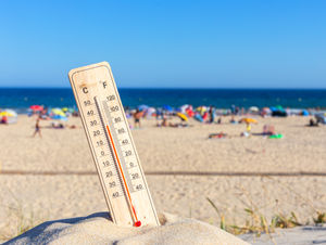 Temperature rising on thermometer