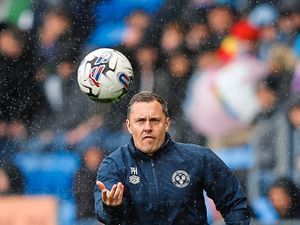 Supporting image for story: Paul Hurst gives message to Shrewsbury players ahead of Bolton test