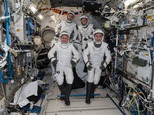 Supporting image for story: Ailing astronaut returns to Earth early in Nasa’s first medical evacuation