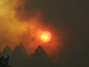 Supporting image for story: Satellite images show wildfires in California burning from space