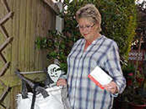 Supporting image for story: Fury as binmen leave bag over plastic row