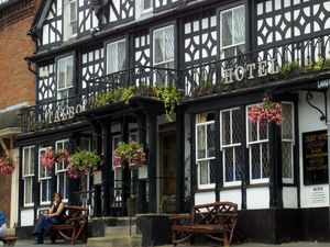 Supporting image for story: Cleobury Mortimer hotel evacuated after glass washer catches fire