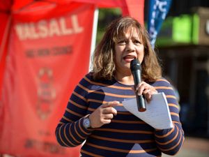 Supporting image for story: Ministers accused of cronyism in awarding of Covid contracts