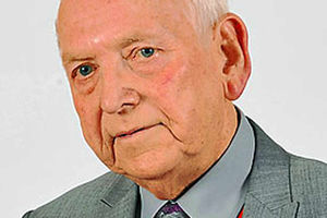 Supporting image for story: Tributes paid as former Mayor of Dudley George Davies dies at age 75