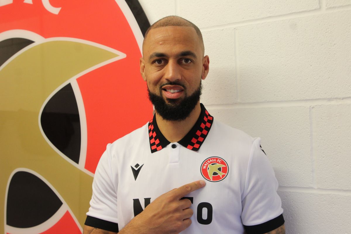 Ex-Rangers and Leeds United striker Kemar Roofe joins Walsall on short-term deal
