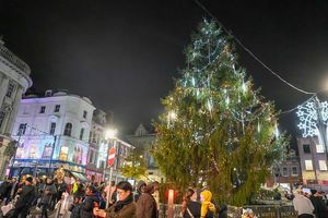 Wolverhampton Christmas lights switch-on