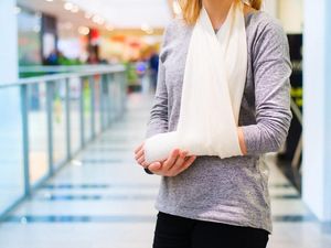 Supporting image for story: People are explaining the worst injuries they’ve had from everyday activities