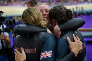 Emma Finucane of Team Britain, centre, celebrates with teammates winning the gold medal. Photo: AP/Thibault Camus
