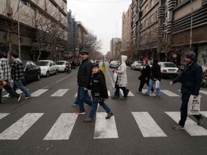 Supporting image for story: Iran protests ease after week-long crackdown and internet outage