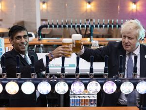Supporting image for story: Boris Johnson and Rishi Sunak to be fined over lockdown parties