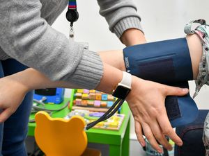 Supporting image for story: Blood pressure drugs do not increase risk of cancer, study says