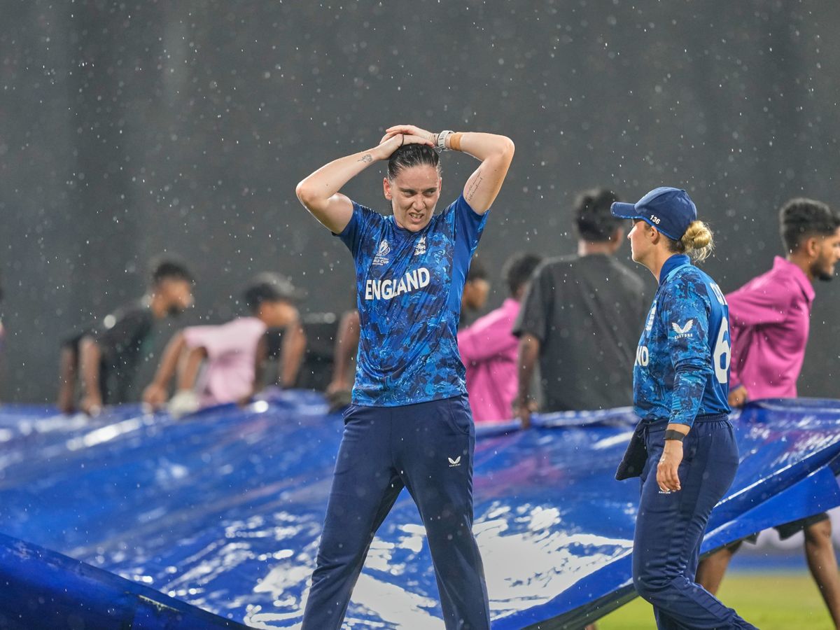 Rain saves England in World Cup clash with Pakistan in Colombo