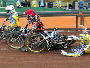 Supporting image for story: Wolves five points clear at top of Elite League