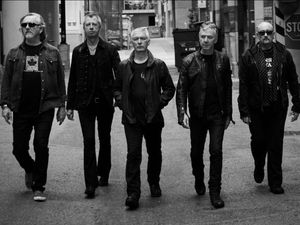 Supporting image for story: Thunder to bring Christmas show to Birmingham