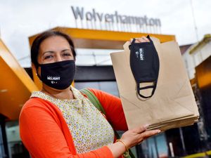Supporting image for story: Free facemasks handed out at Wolverhampton Railway Station
