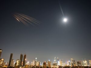 Supporting image for story: Iran fires at least 16 ballistic missiles and 117 drones in new barrages