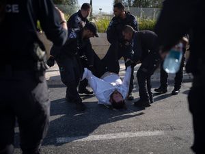 Supporting image for story: Israeli supreme court says ultra-Orthodox Jewish men must serve in military