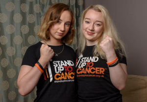 Cancer Research UK Stand Up To Cancer.
Linda Aitchison and her twin daughters Emily and Melissa.