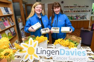 Barratt Homes helped Lingen Davies gift daffodils and cakes