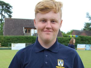 Supporting image for story: Juniors crash to heavy defeat after late no-shows