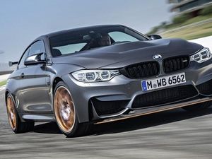 Supporting image for story: BMW M4 GTS: An engineering spectacle, but uncompromising