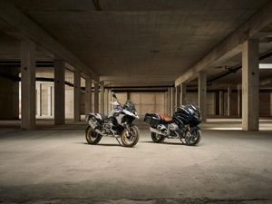 Supporting image for story: BMW lifts the lid on new R1250 GS and R1250 RT models