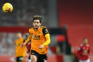 Rayan Ait-Nouri is one of the left-backs currently out (AMA)
