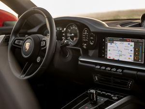 Supporting image for story: Next-generation Porsche infotainment set to arrive this summer
