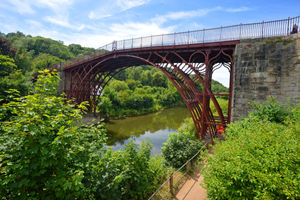 LAST PIC MNA PIC  DAVID HAMILTON PIC SHROPSHIRE STAR 11/7/22  GV The Iron Bridge at Ironbridge..