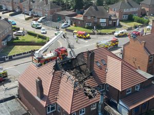 Supporting image for story: 25 people evacuated following "severe" fire in Birmingham