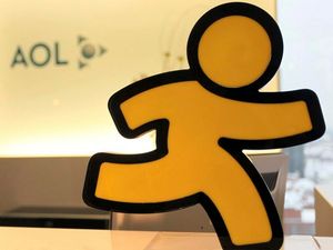 Supporting image for story: AOL is shutting down its instant messenger and 90s kids are reminiscing
