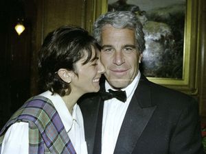 Supporting image for story: Epstein and Maxwell grand juries ‘did not hear directly from victims’
