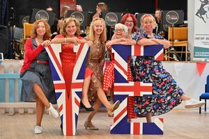 Hazel Powell, Jan Bowmen, Jacqui Evans, Sue Billingham, Lynne Tandy, Julie Manser.