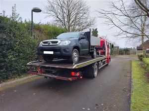 Supporting image for story: Police seize vehicle after reports of horse and trap racing on major 'A' road near Market Drayton