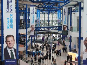 Supporting image for story: Badenoch stresses her belief in maternity pay following backlash