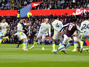 Supporting image for story: Aston Villa 1 Manchester City 0: Matty Cash goal helps Villa extend Premier League winning run