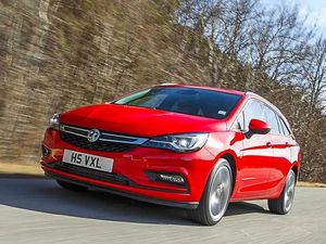 Supporting image for story: Vauxhall Astra Sports Tourer road test: Looks good on paper and on the road