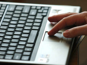 Supporting image for story: Teenager who posed as a girl admits threatening boys over indecent images